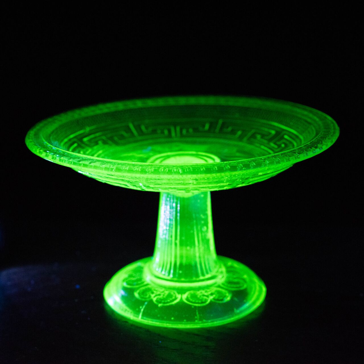 ガラス :: 雷と猪の目文 中華魁製造 ウランガラス コンポート | COTTOU