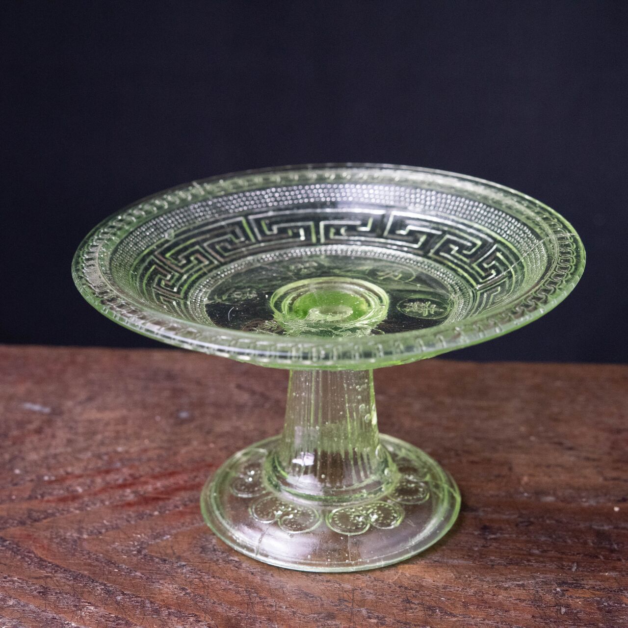 ガラス :: 雷と猪の目文 中華魁製造 ウランガラス コンポート | COTTOU