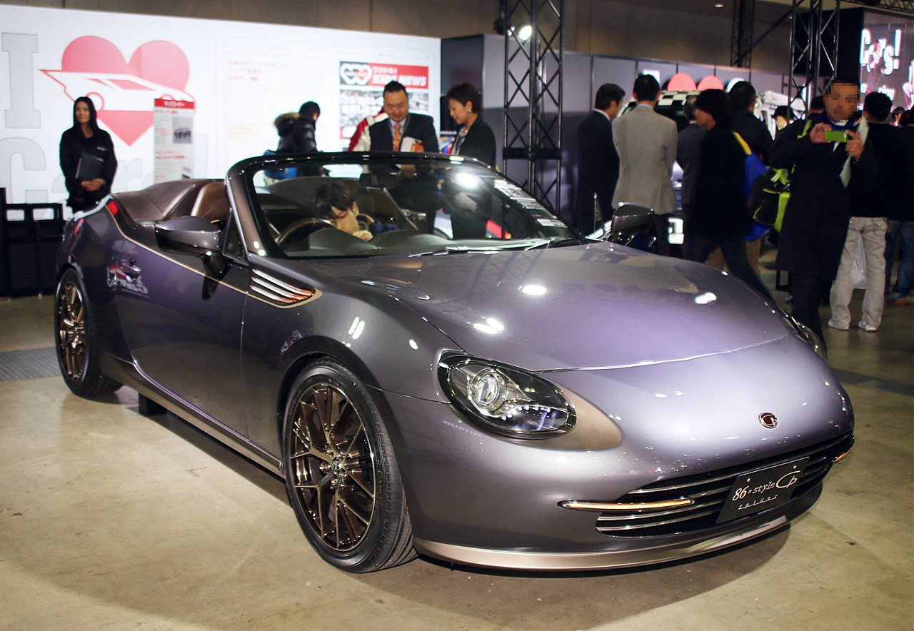 トヨタがオトナ向けの「86スパイダー」を出展!【東京オートサロン2014