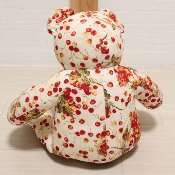 白チェリーリップスptくまぬいぐるみ(大) - ピンクハウス通販