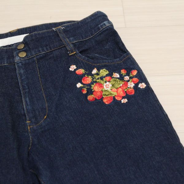 紺苺刺繍デニムパンツ【M】 - ピンクハウス通販｜リサイクルブティック