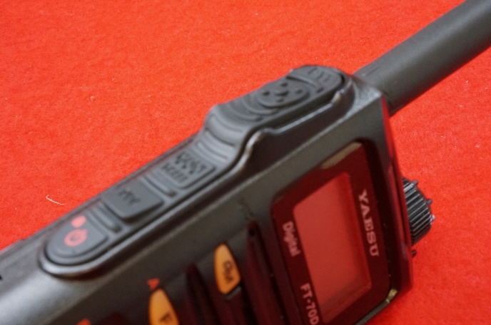 ポイント2倍】FT-70DエアバンドSP（液晶保護シートとUSB充電ケーブルも