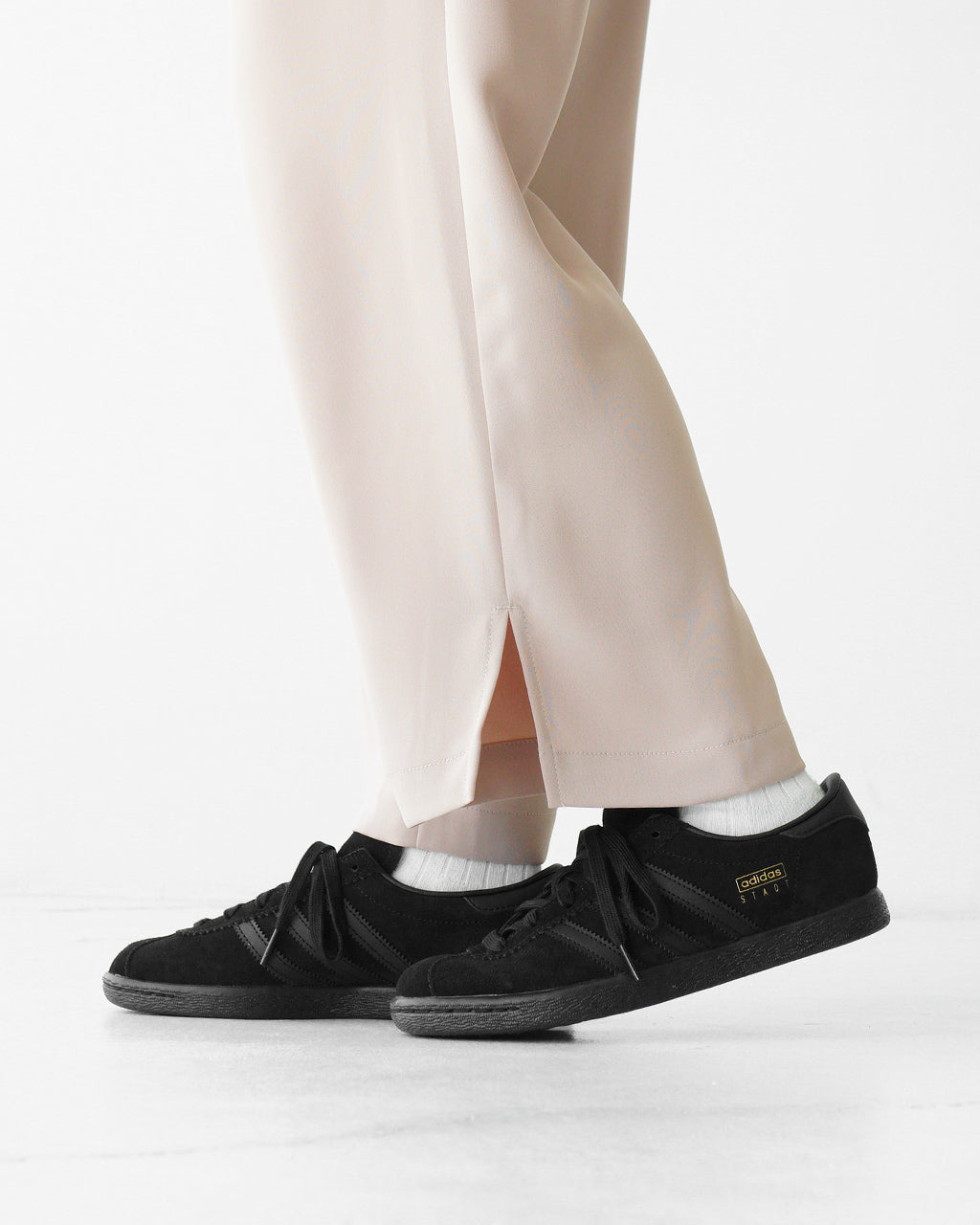 アディダス STADT シュタット ユニセックススニーカー ブラック EVA