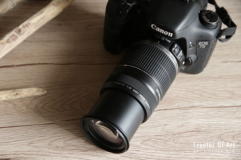 美しい月の写真】55-250mmの望遠レンズで撮影した空に浮かぶ月の写真