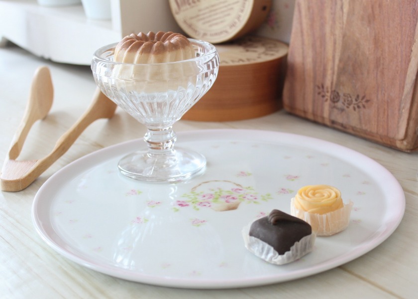 イマン ローズバスケット 陶器 丸プレートL － フレンチカントリーの