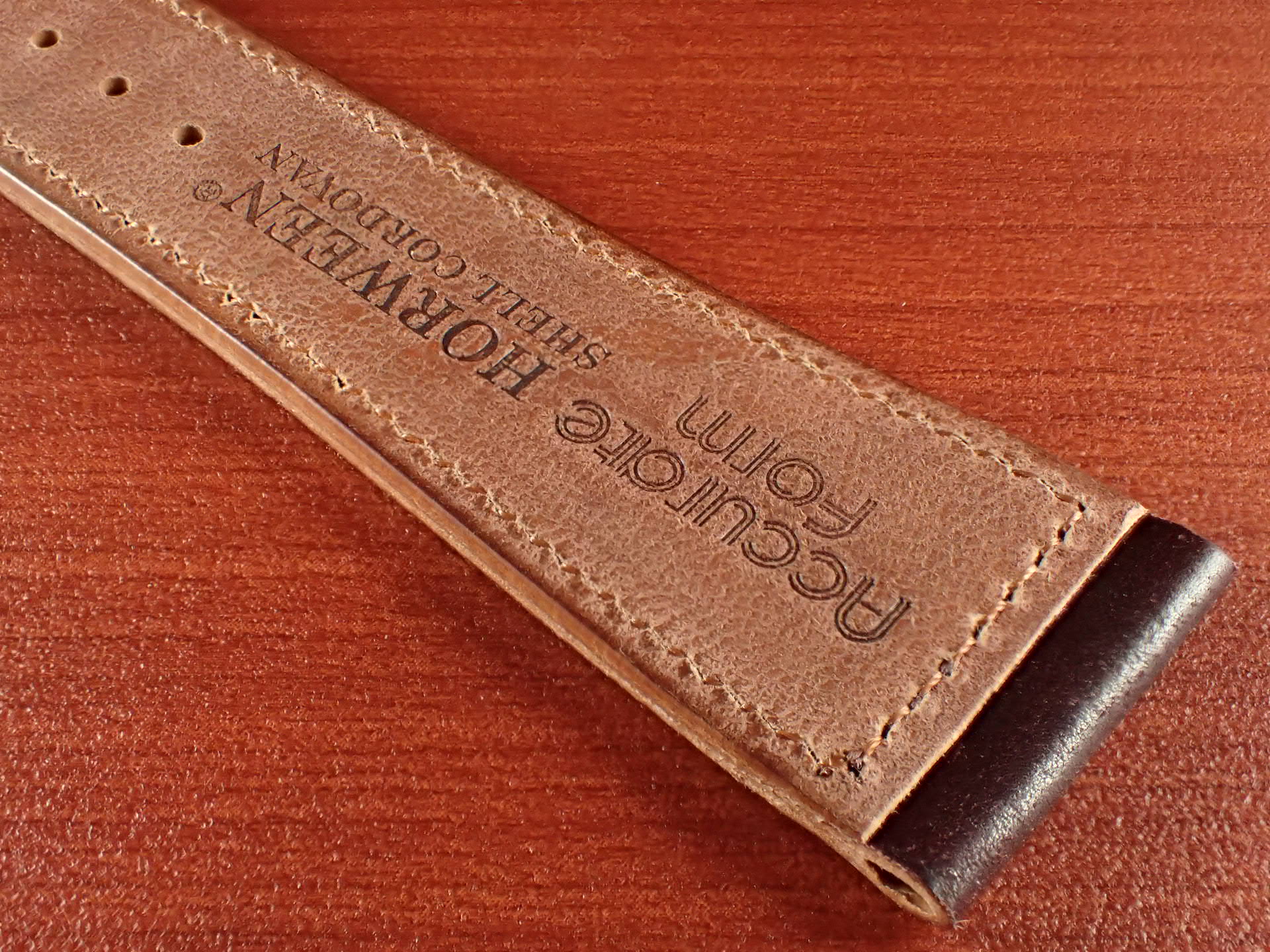 ホーウィン シェルコードバン革ベルト バーガンディ 18、20mm