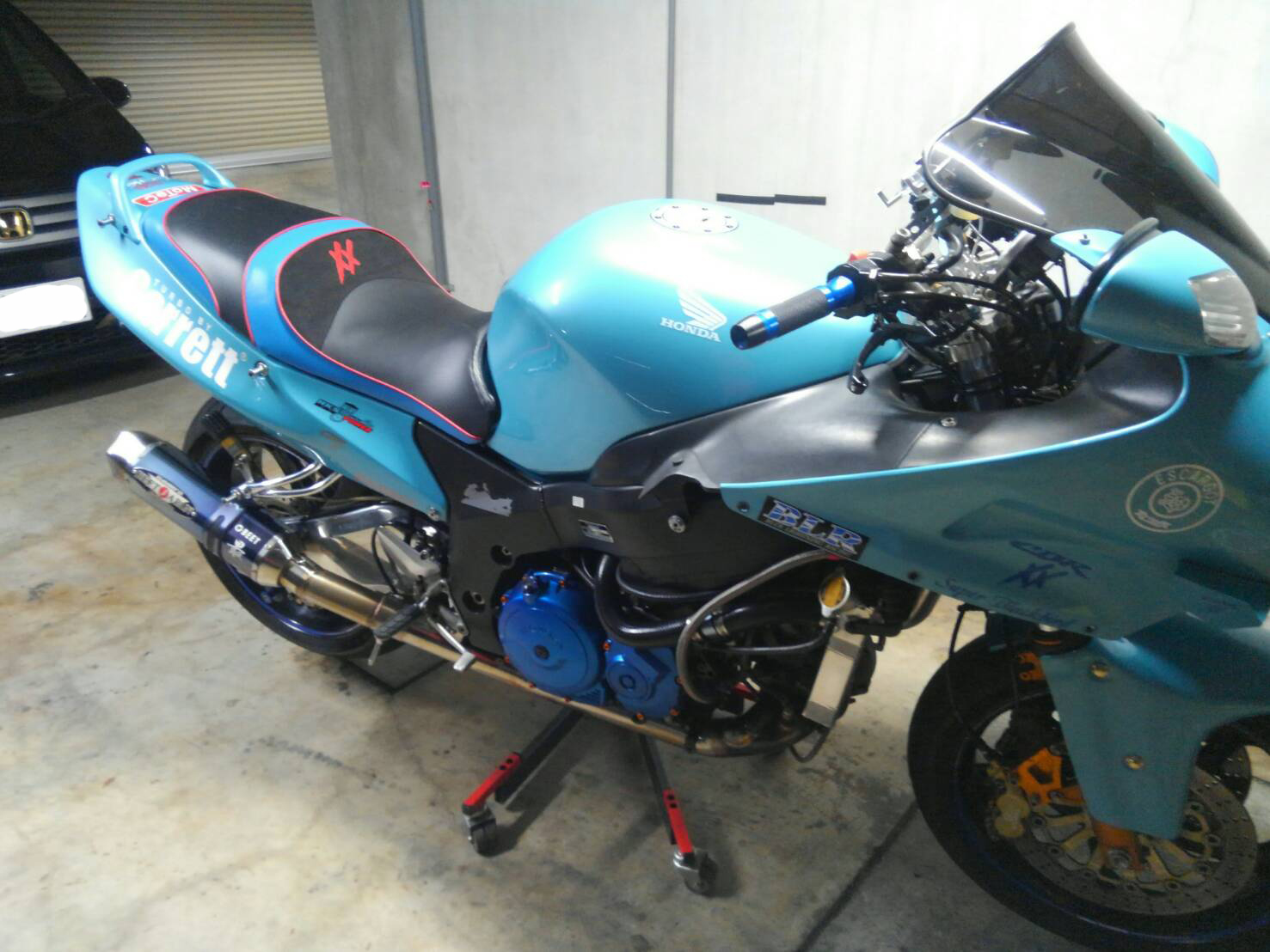 CBR1100XXブラックバードシート張替え