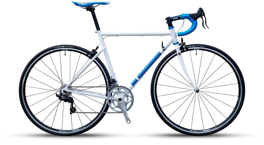 レイノルズ725を採用しレーシングジオメトリーで組み上げる本格