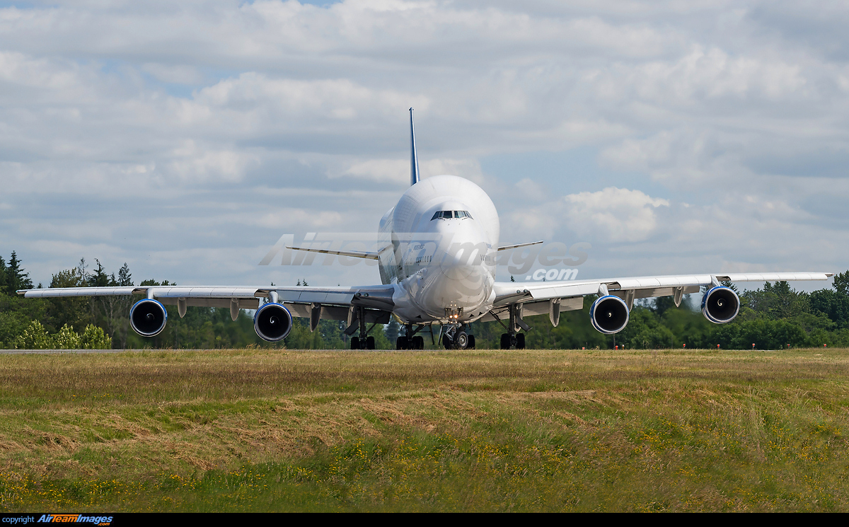 Boeing 747-400LCF Dreamlifter Boeing N780BA - AirTeamImages.com