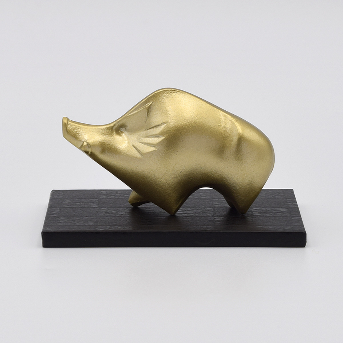 送料無料】 干支 「亥」い 敷板付 / お正月 新年 亥 猪 十二支 干支