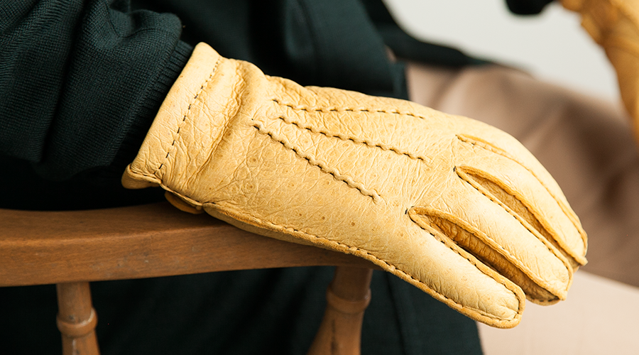 ペッカリーグローブの経年変化 - News | DENTS（デンツ）