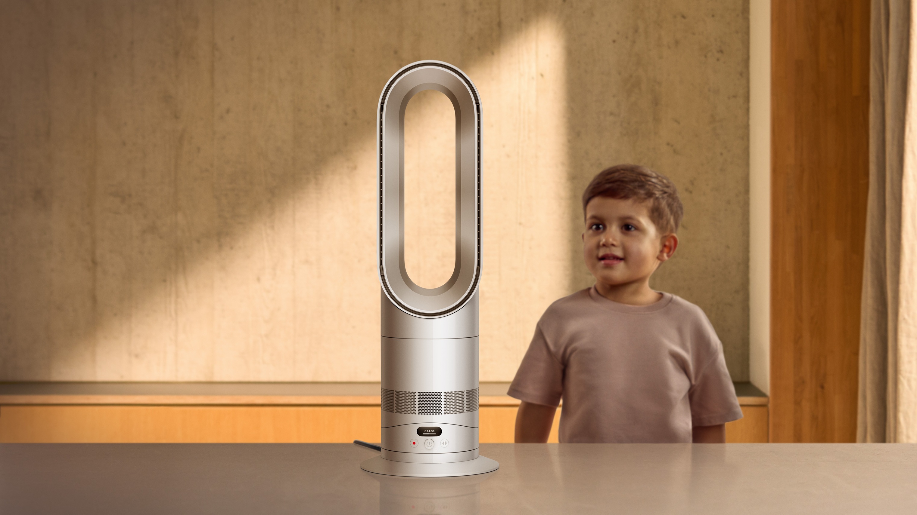 扇風機としても使える！ダイソンから狭い空間にも置けるファンヒーター