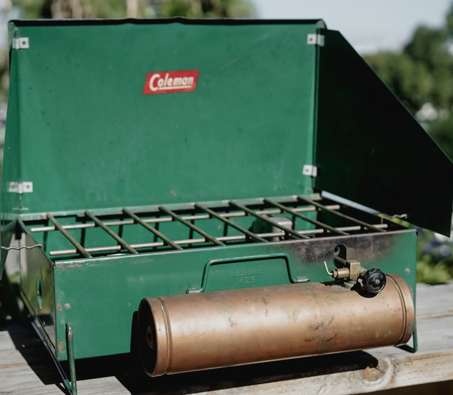 手間がかかるけど味がある！ビンテージ感たっぷりのツーバーナー