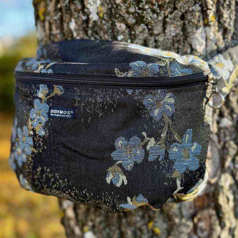 ボディバッグ ウエストポーチ おしゃれなママーズバッグ 軽量で余裕の