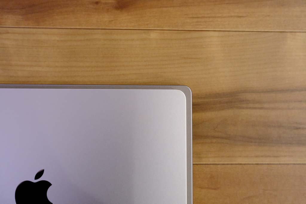 レビュー】M2 MacBook Airをメモリ24GBに！｜MB Pro M1 Maxと比較