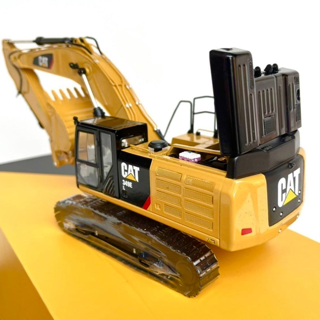 CCM Caterpillar CAT 349E L Excavator 1:48 Scale Model – dmb models