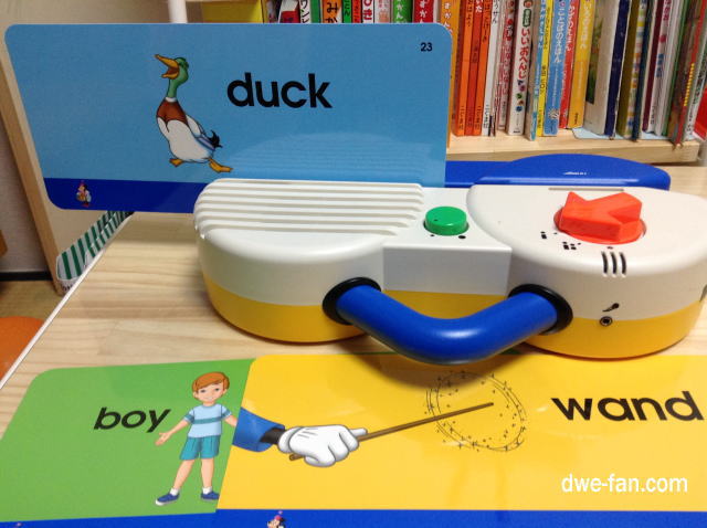 DWEトークアロングカードの使い方 - DWEディズニー英語システム教本