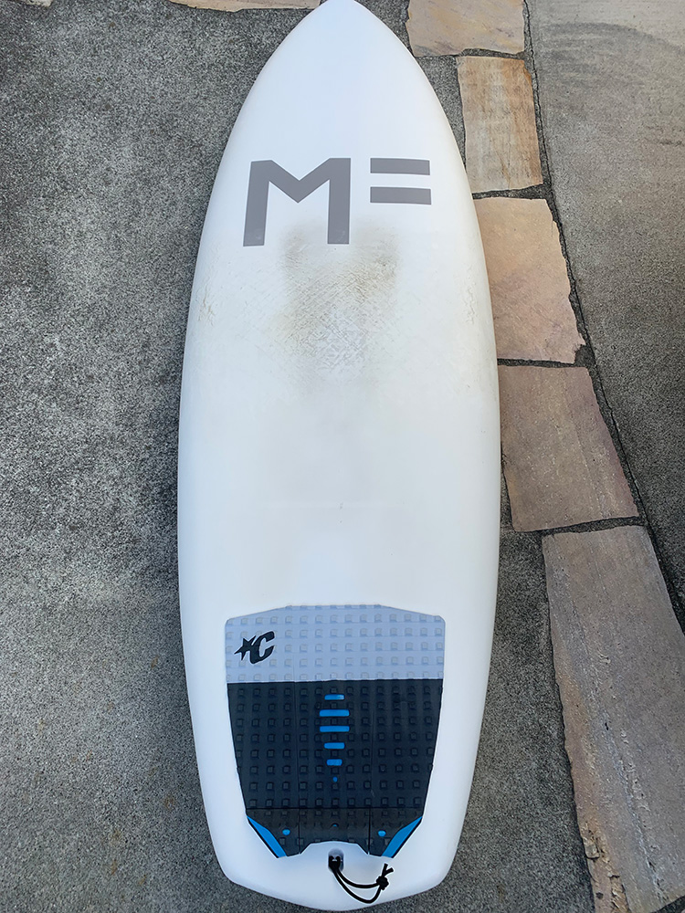 超小波でも遊べるミックファニングソフトボードのLITTLE MARLEY