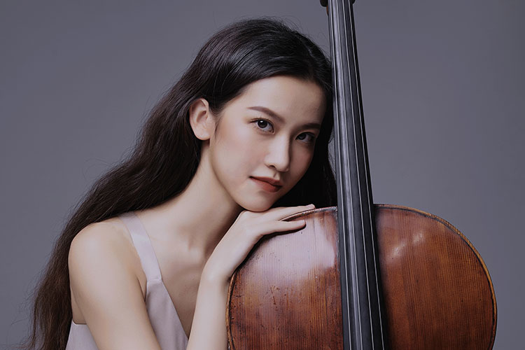 チェロのプリンセス” 李拉（リ・ラ）、10代最後の年に日本デビュー