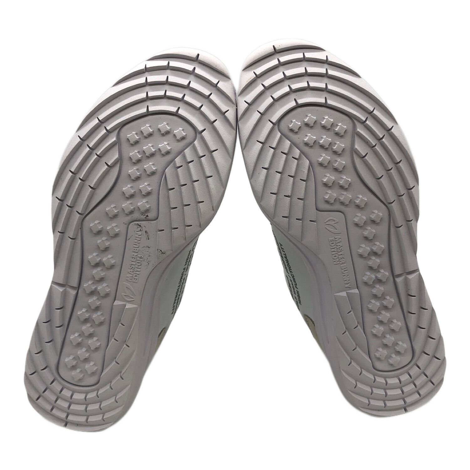 MASTER BUNNY EDITION (マスターバニーエディション) ゴルフシューズ