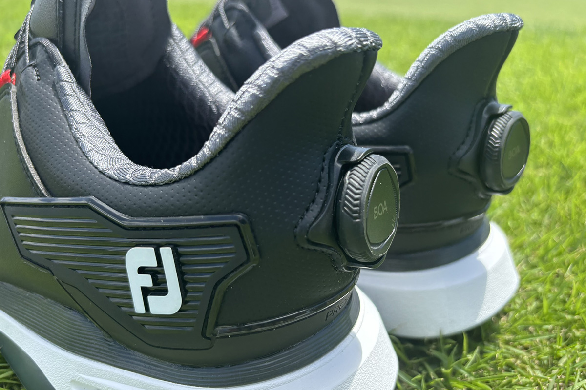 まるで四駆のSUV」 フットジョイ「PRO/SLX BOA」をトライオン 「“X”の