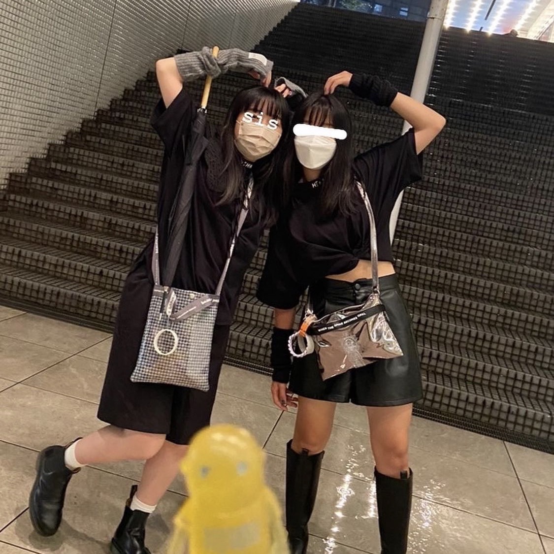 Y2Kファッションに欠かせないアイテム！「アームウォーマー」コーデを