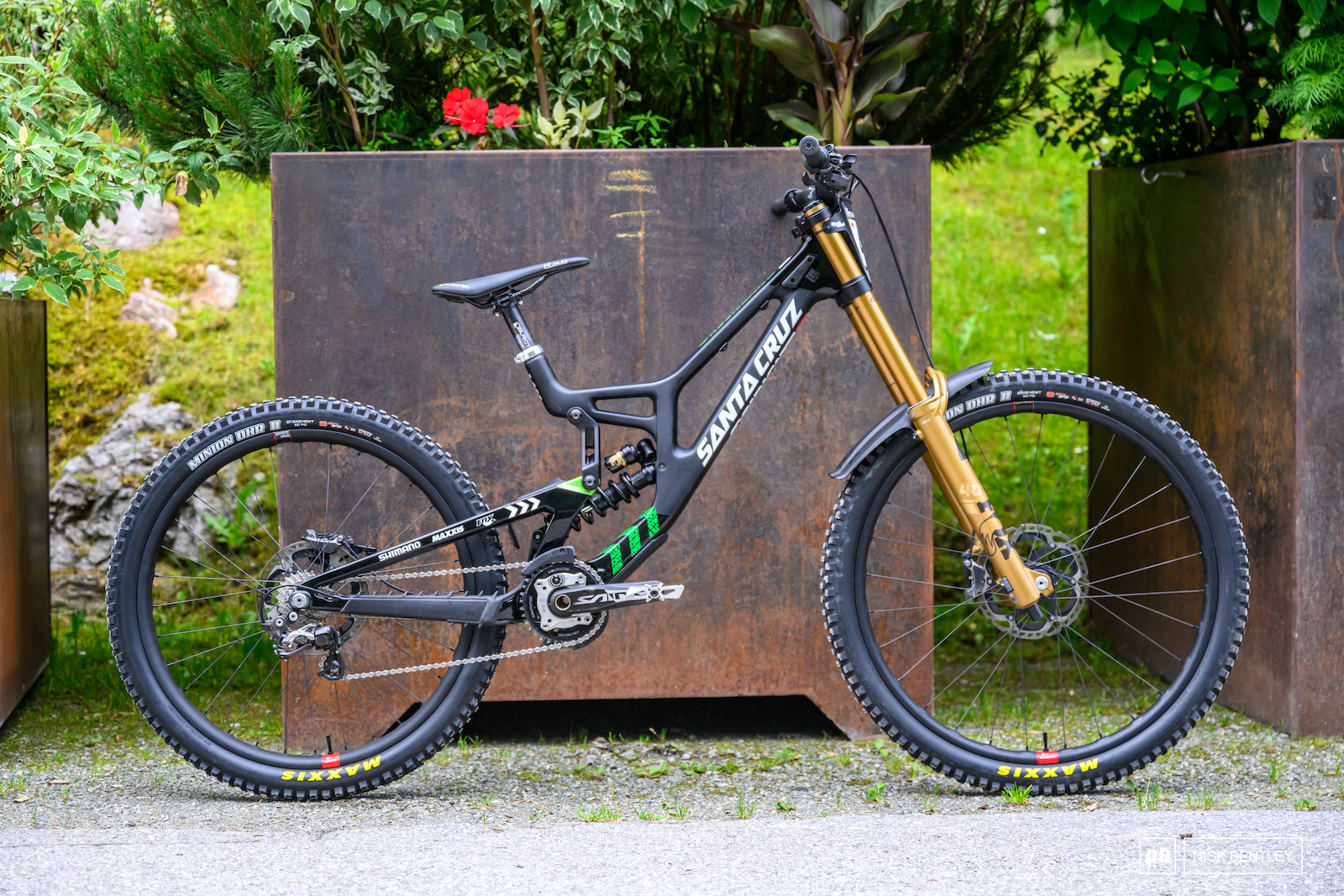 Bike Check: Laurie Greenland's Santa Cruz V10 - Pinkbike