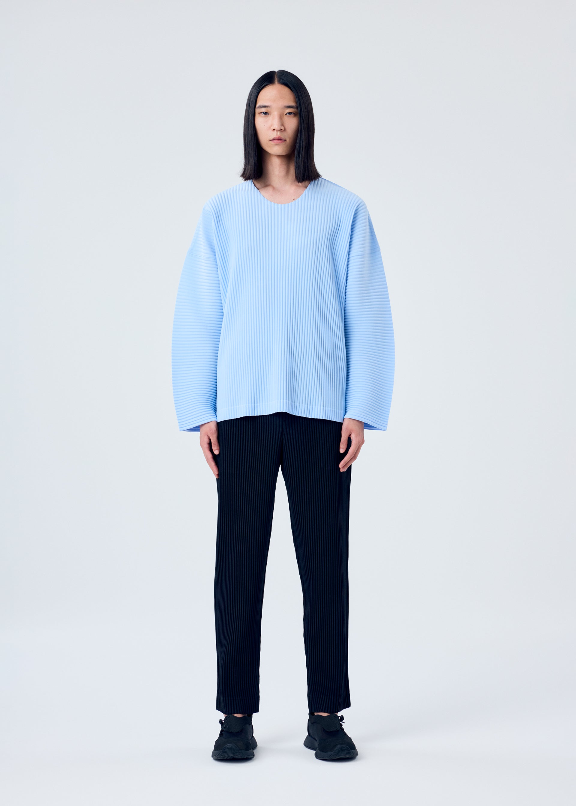 MC JANUARY Top Black – ISSEY MIYAKE EU