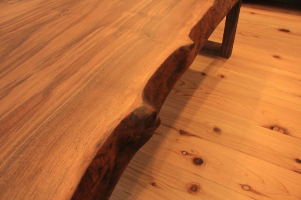 ブラックウォールナット一枚板 ダイニングテーブル 納品事例|一枚板