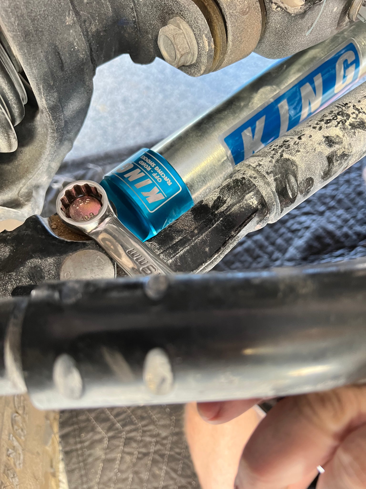 King Shocks Steering Stabilizer FOR JL/JT | EVO Manufacturing