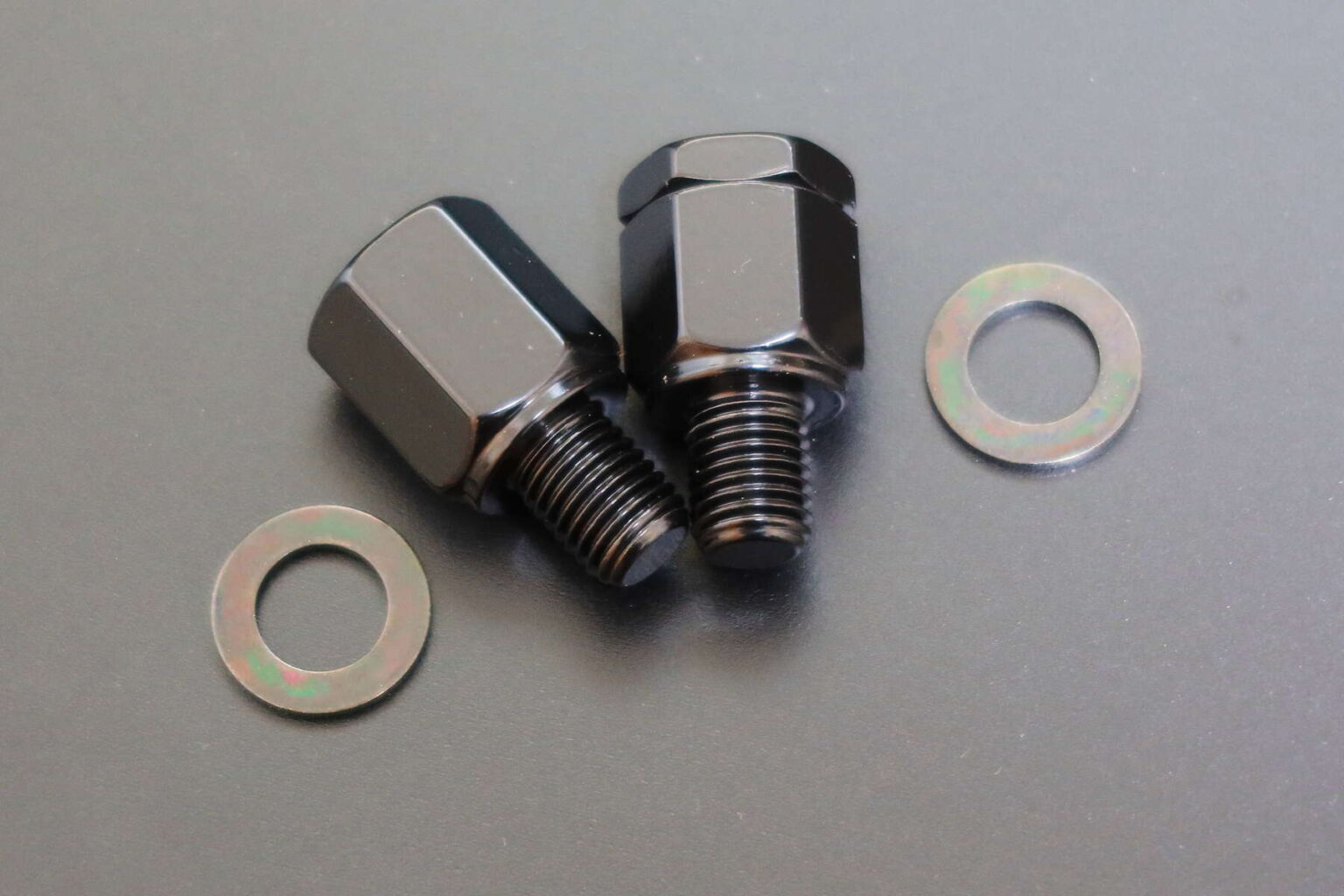 逆ネジ対応アダプターで、ガレージに眠る『ヤマハ用ミラー』を活用