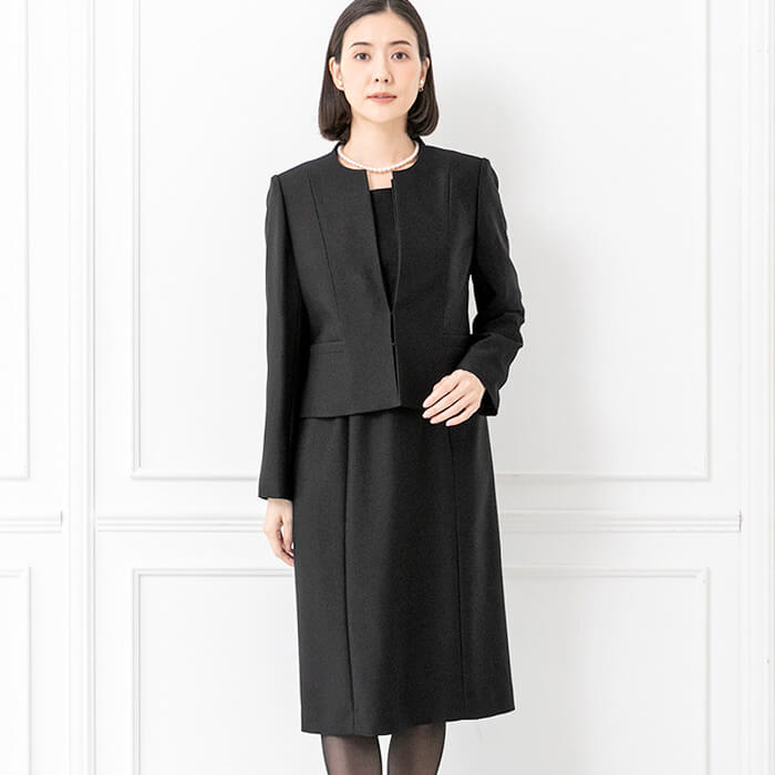 スーツ風のアンサンブル 11号・ブラック｜東京ソワールオンラインストア