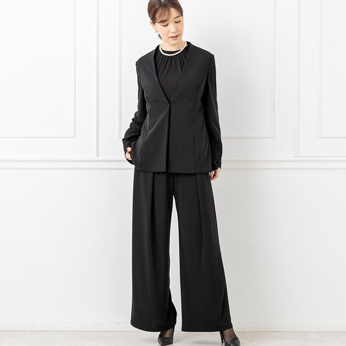 ドレスのようなパンツスーツ 5号・ブラック｜東京ソワールオンライン