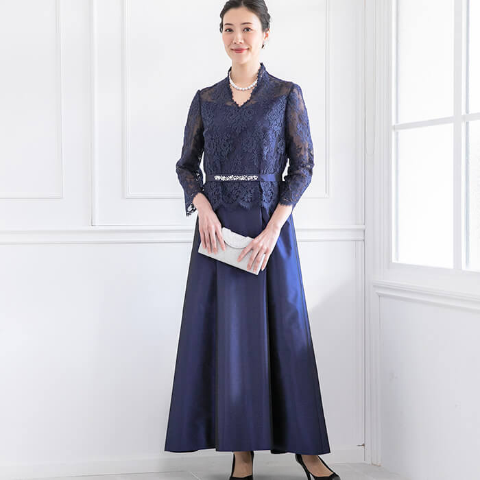 レースとタフタのマザードレス 7号・ネイビー｜東京ソワール
