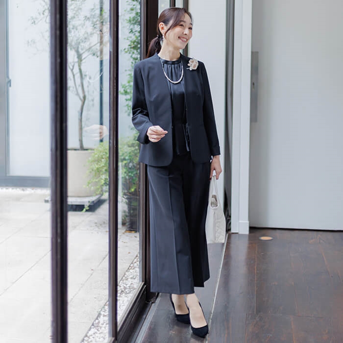 洗える｜大人の頼れるパンツスーツ 17号・ネイビー｜東京ソワール