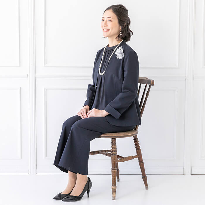 洗える｜大人の頼れるパンツスーツ 15号・ネイビー｜東京ソワール