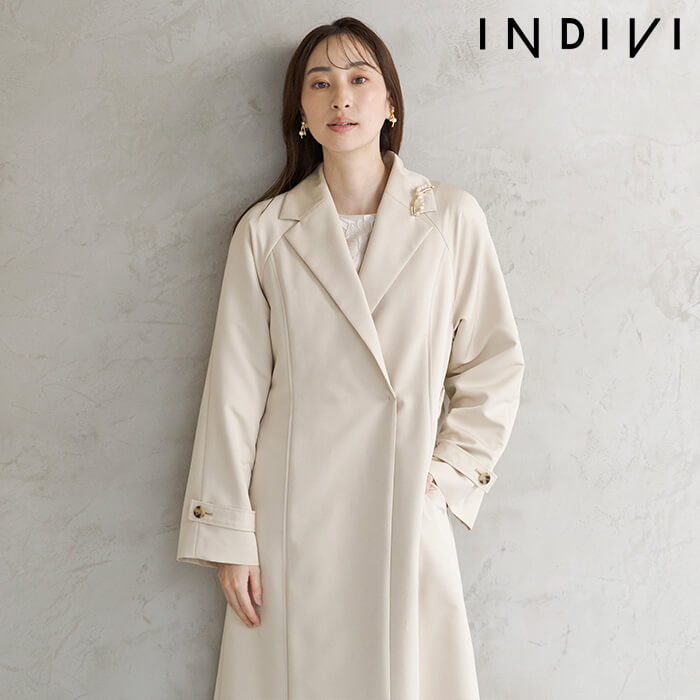 ラグランスリーブのシャンタンコート M・ベージュ｜東京ソワール