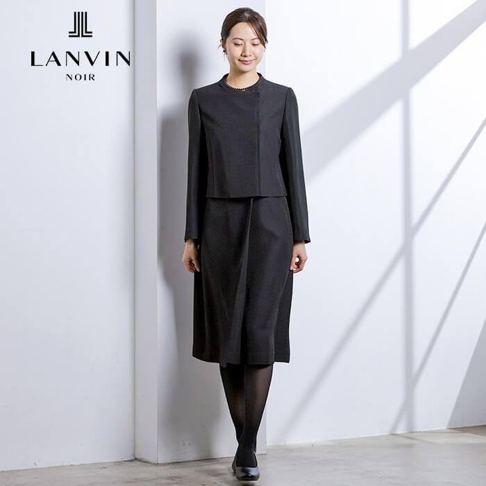 コサージュ付きJLシルクのアンサンブル 11号・ブラック｜東京