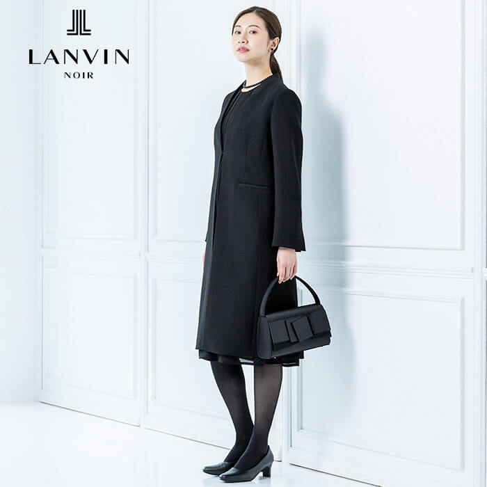 サテンアクセントを加えたロングジャケット 9号・ブラック｜東京