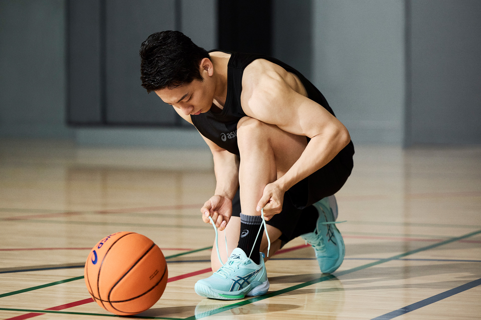 アシックスから河村勇輝選手と共同開発したシューズ「SWIFTACE YUKI