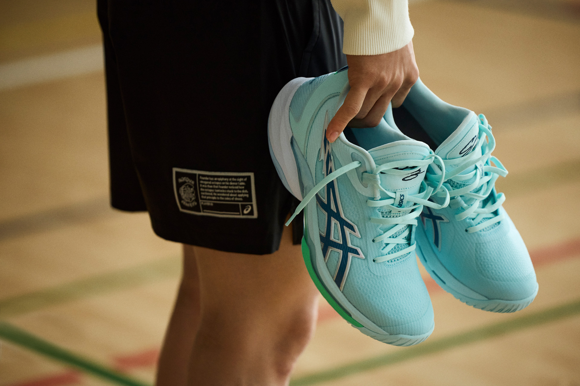 アシックスから河村勇輝選手と共同開発したシューズ「SWIFTACE YUKI