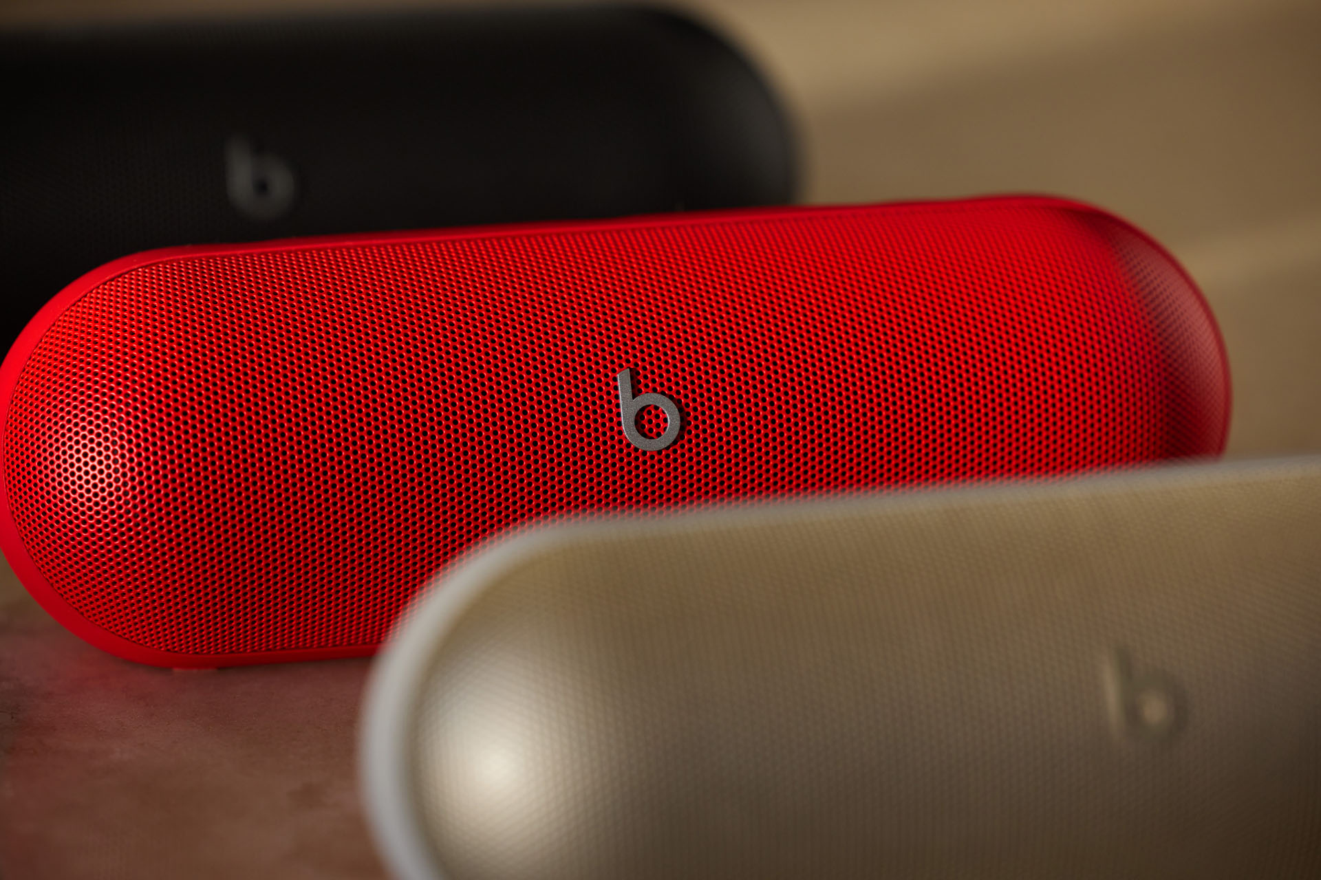 BeatsのワイヤレスBluetoothスピーカー「Beats Pill」が再登場 ｜ FLY