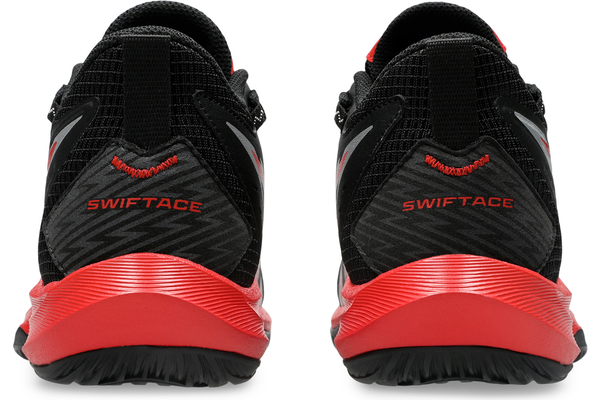 アシックスから河村勇輝選手と共同開発したシューズ「SWIFTACE YUKI