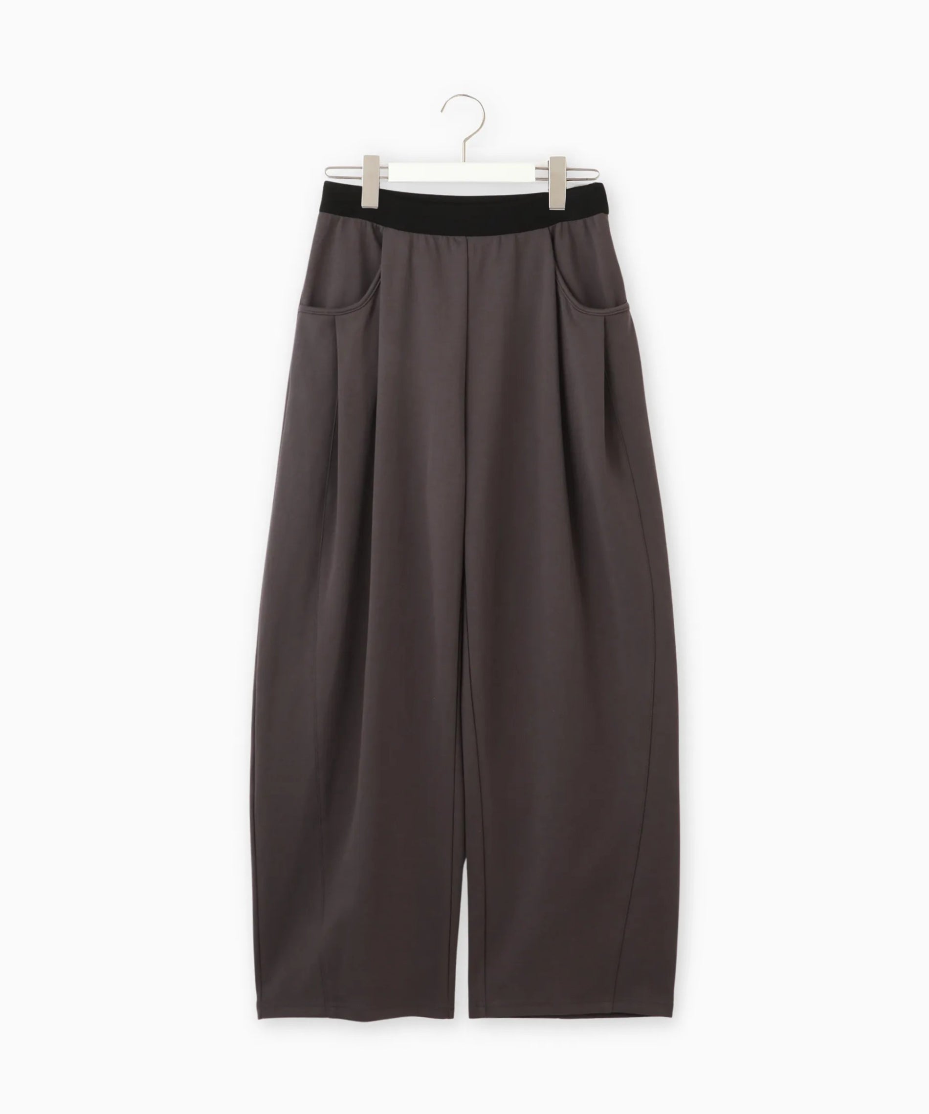 カーヴィーシルエットスムースパンツ – FACE SANS FARD