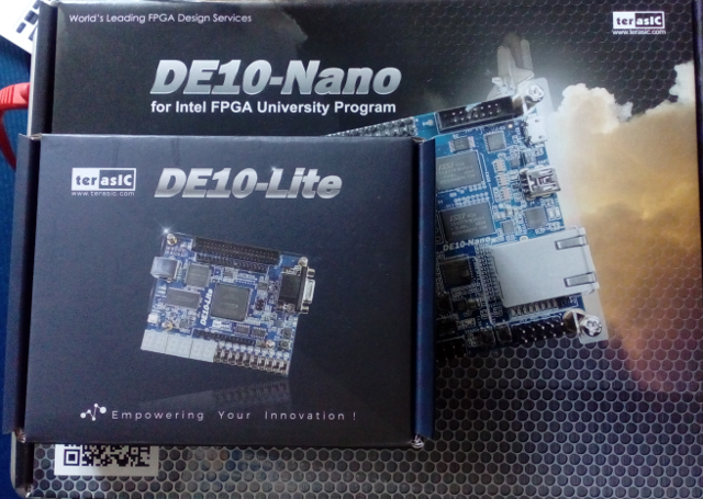 DE10-Liteの開封 | FPGAと論理設計