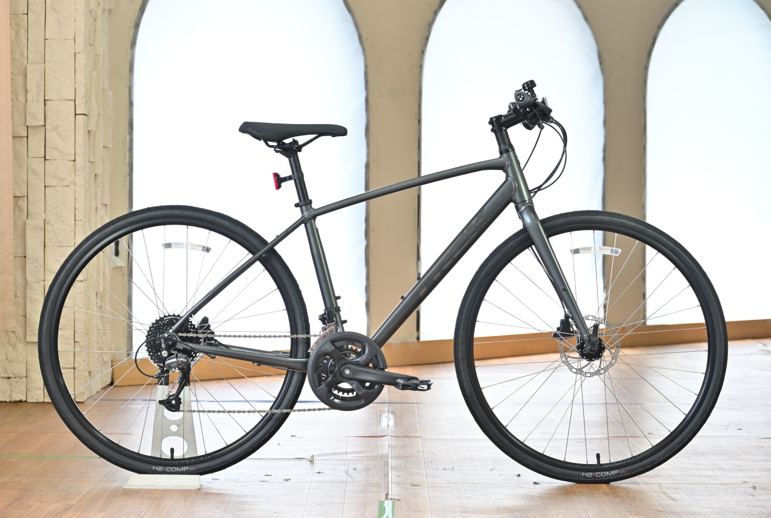 2023 TREK FX2DiscSatin Lithium Grey 入荷！ – csn-diary