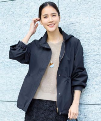 エレガントでミニマルな装いを提案！井川遥さんが手がける「loin.」と