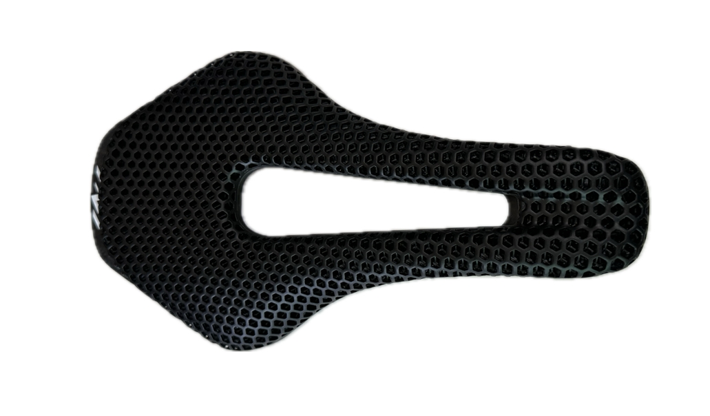 3Dプリンターで作られた軽量カーボンサドル「3D printing サドル