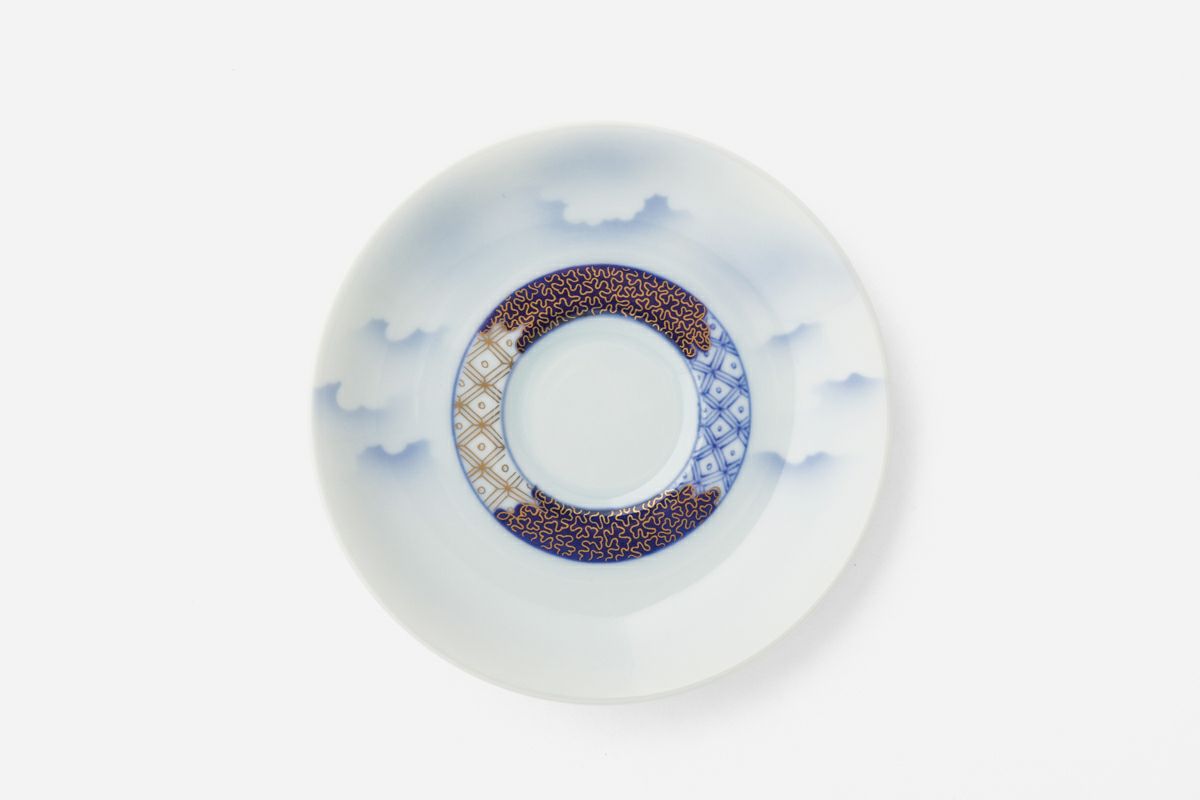 富士山（赤） 高台コーヒー碗皿 | 有田焼 深川製磁｜公式オンラインストア