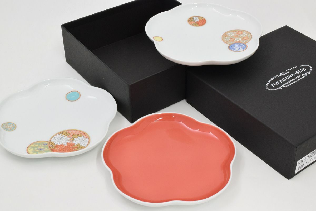 赤富士白金蕨 5寸皿 | 有田焼 深川製磁｜公式オンラインストア